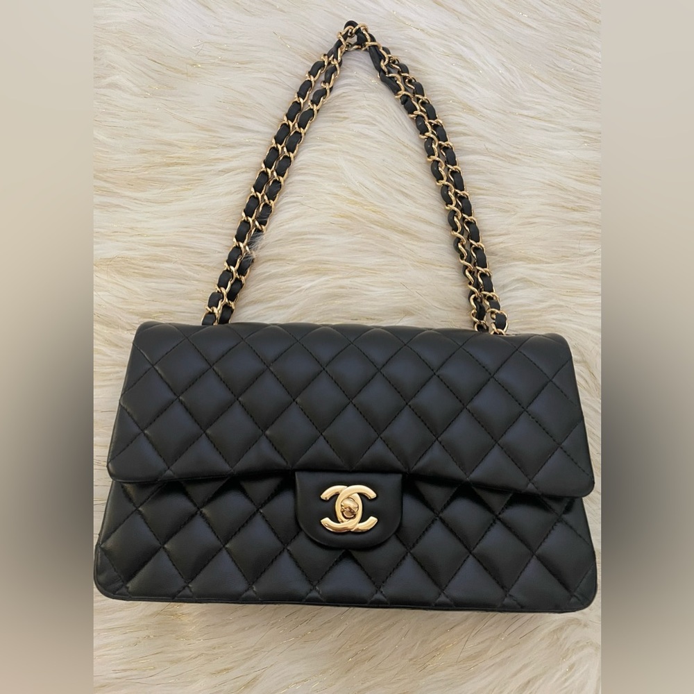 Chanel Classic Medium double flap bag
